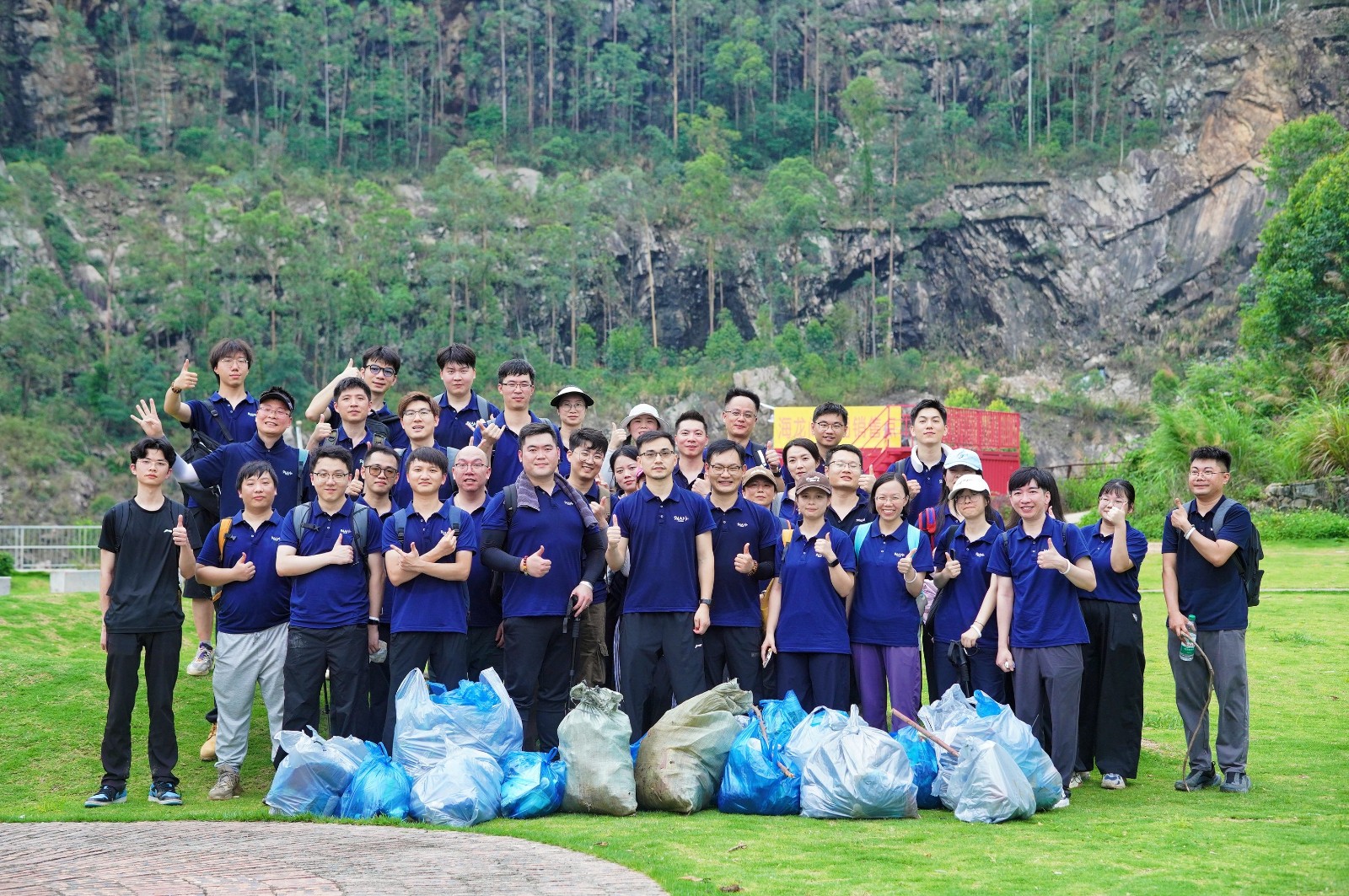 b0a46598f8cbcda77a13c7fad96935c0_副本